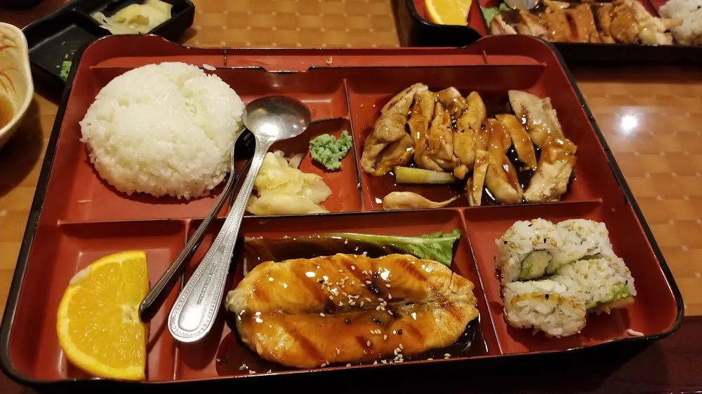 Bento Box with Teriyaki Chicken & Tempura